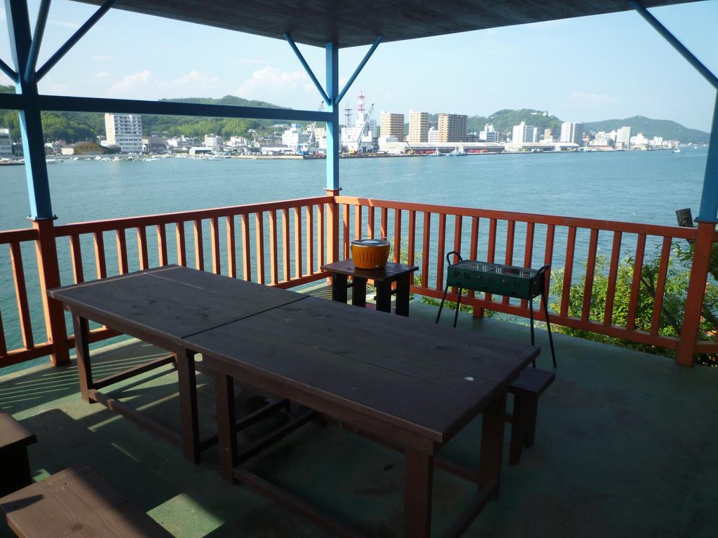 Sea Side Hostel Light House Onomichi Buitenkant foto